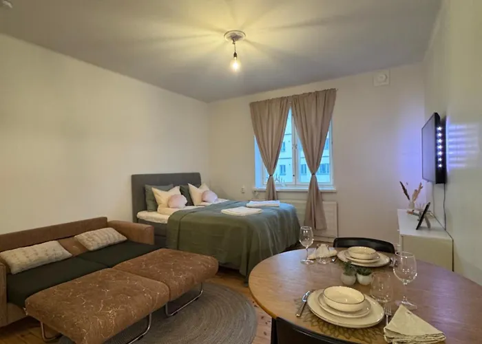 Your Chic Vibrant Apt